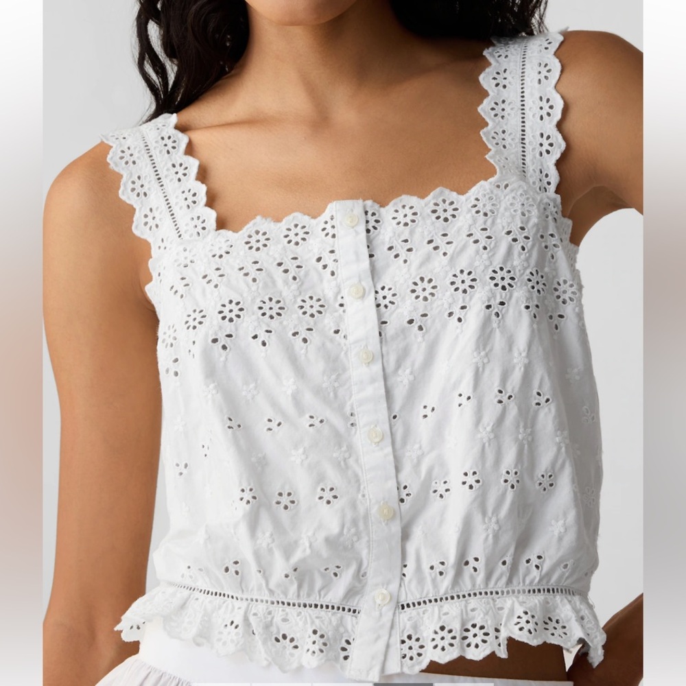 Gap x Doen eye cropped tank
